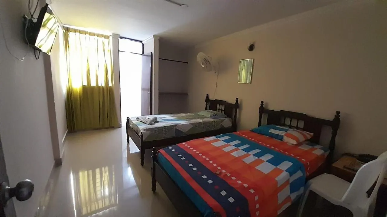 Hotel Danes Barranquilla 0*, بارانكويلا